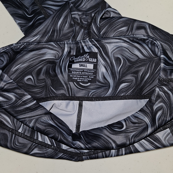 New CVG Smoke & Mirrors Full Length Leggings Small - Picture 2 of 3